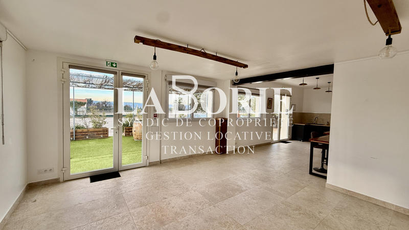 Local d'activités - 80 m²