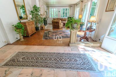 Maison - 190 m² - 9 pièces