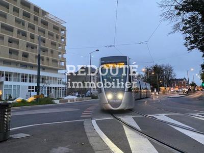 Appartement - 79 m² - 4 pièces