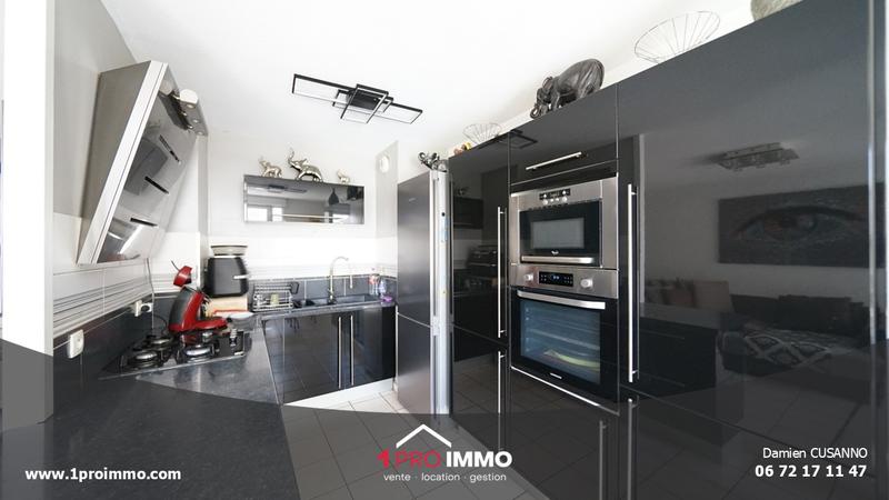 Appartement - 79 m² - 4 pièces