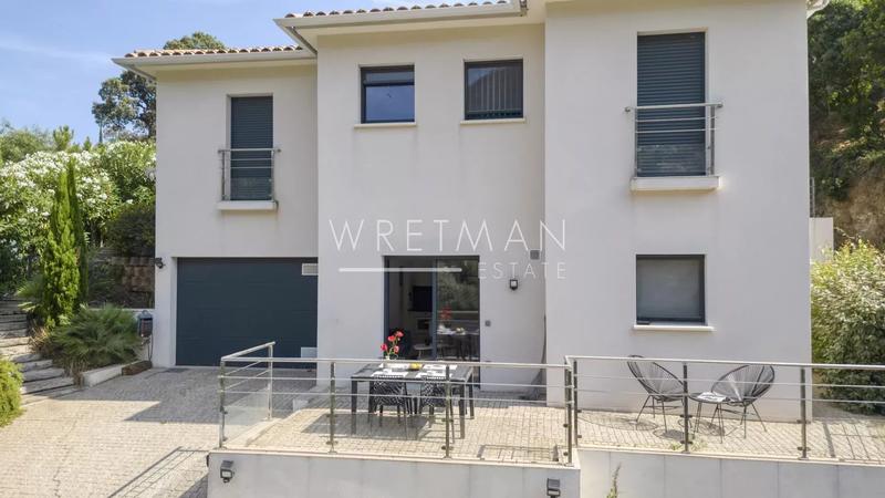 Villa - 180 m² - 7 pièces