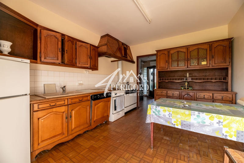 Maison traditionnelle - 200 m² - 8 pièces