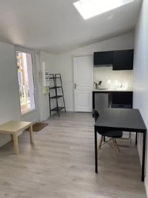 Studio - 18 m² - 1 pièce