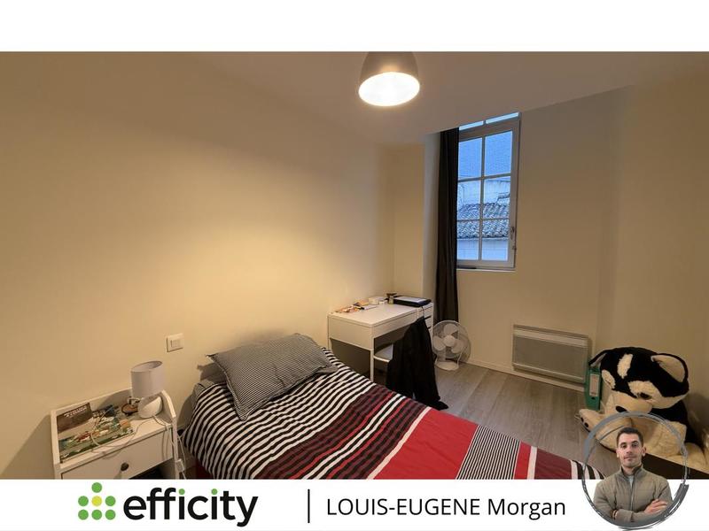 Immeuble - 150 m² - 10 pièces