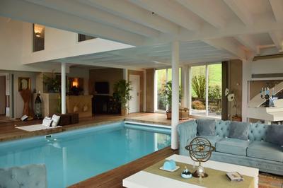 Maison - 298 m² - 7 pièces