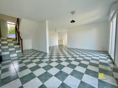 Maison - 142 m² - 6 pièces