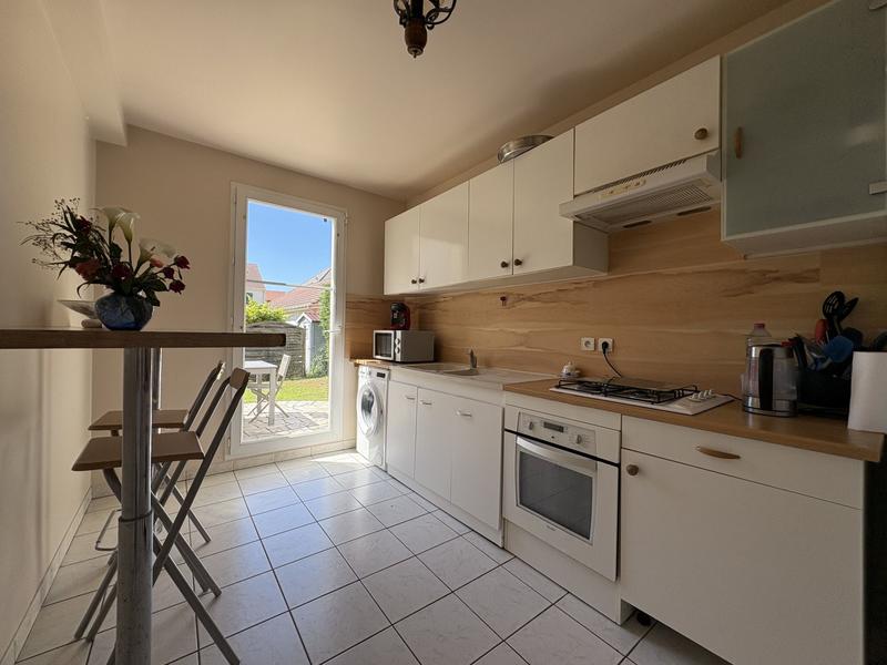 Maison traditionnelle - 80 m² - 5 pièces