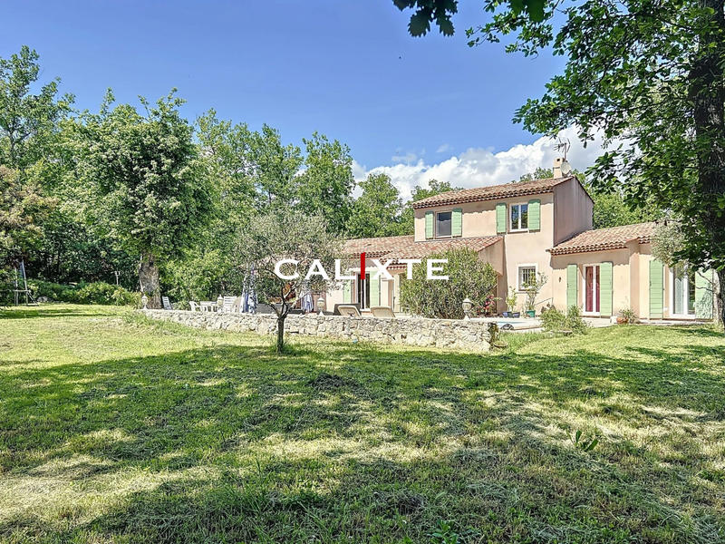 Villa - 215 m² - 5 pièces