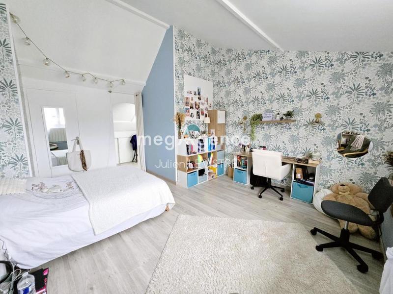 Maison - 147 m² - 6 pièces