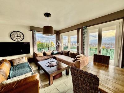 Maison - 122 m² - 5 pièces