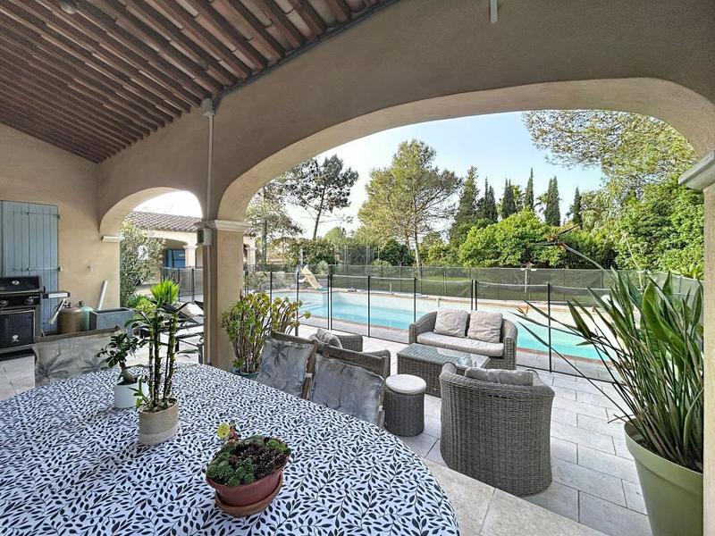 Maison - 168 m² - 5 pièces