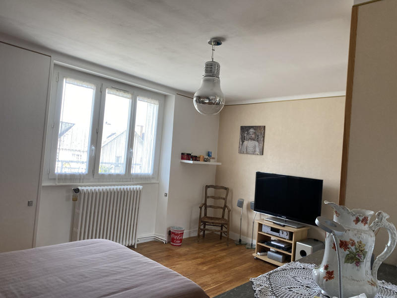 Maison - 176 m² - 8 pièces