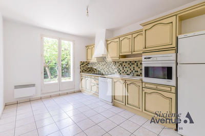 Maison - 140 m² - 7 pièces