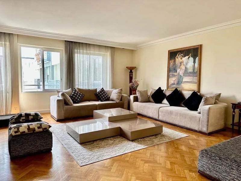 Appartement - 130 m² - 3 pièces