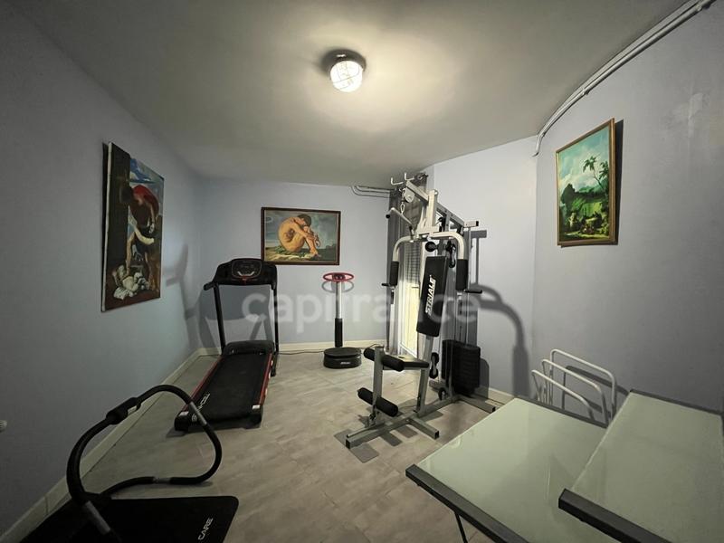 Maison - 472 m² - 15 pièces