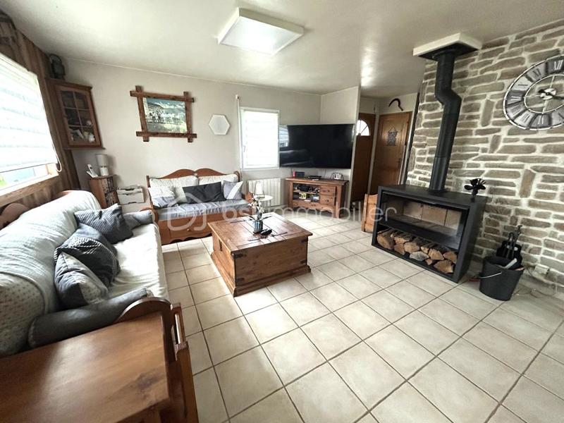 Maison traditionnelle - 123 m² - 7 pièces