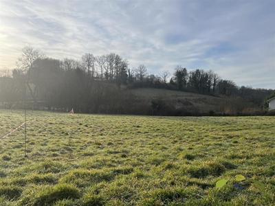 Terrain constructible - 2 217 m²