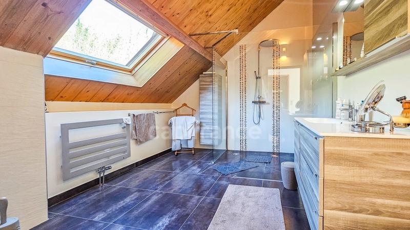 Demeure - 696 m² - 21 pièces