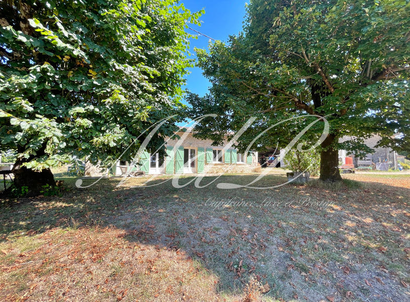 Maison de campagne - 430 m² - 10 pièces