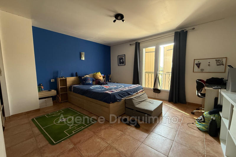 Villa - 168 m² - 7 pièces