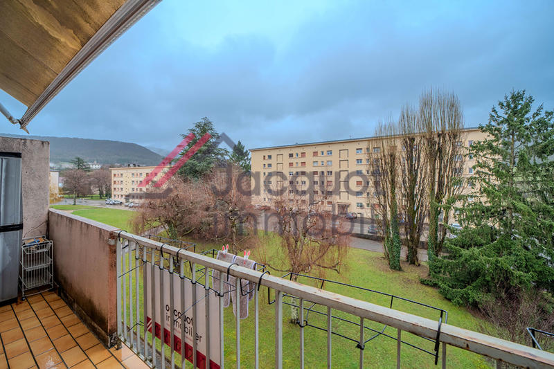 Appartement - 85 m² - 3 pièces