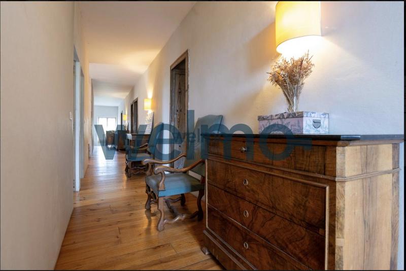 Maison - 451 m² - 10 pièces