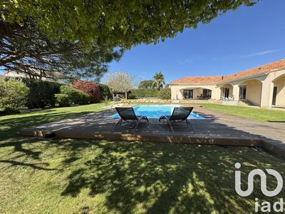 Maison de maîtres - 260 m² - 10 pièces