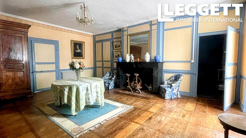 Demeure - 275 m² - 8 pièces