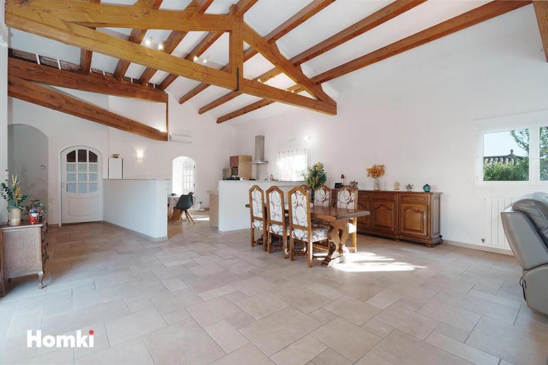 Maison - 227 m² - 8 pièces