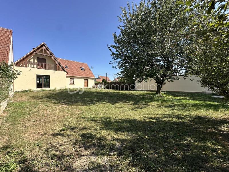 Maison - 207 m² - 7 pièces