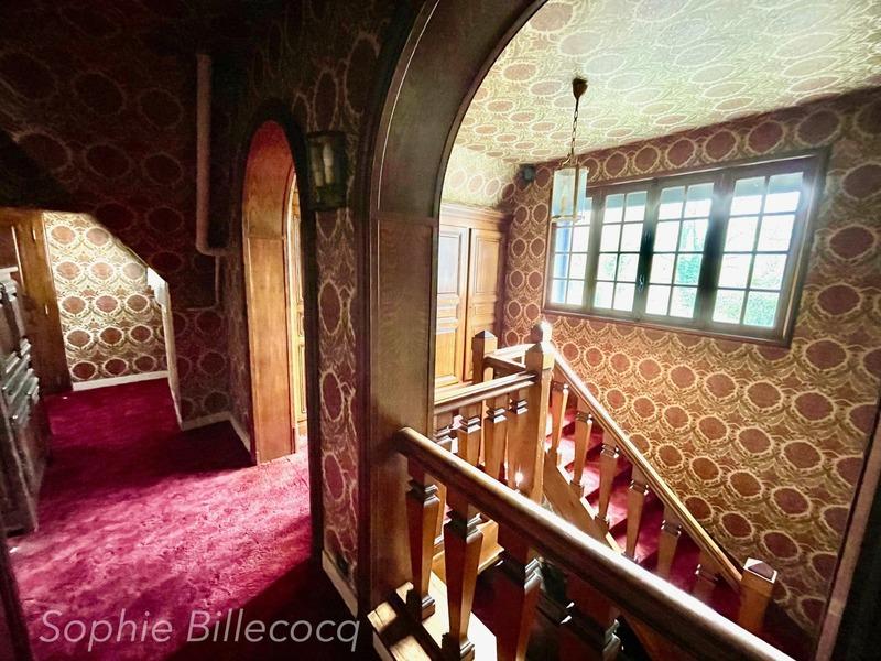 Propriété - 284 m² - 10 pièces