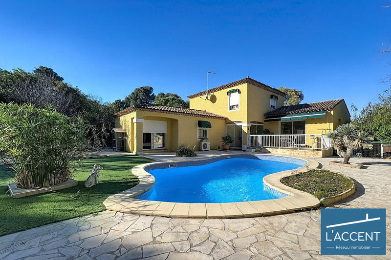 Maison - 163 m² - 6 pièces