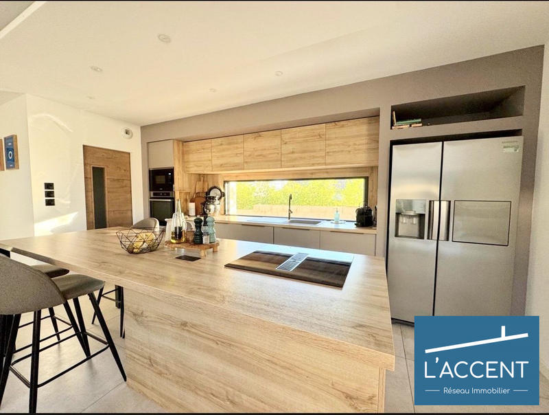 Maison - 130 m² - 4 pièces