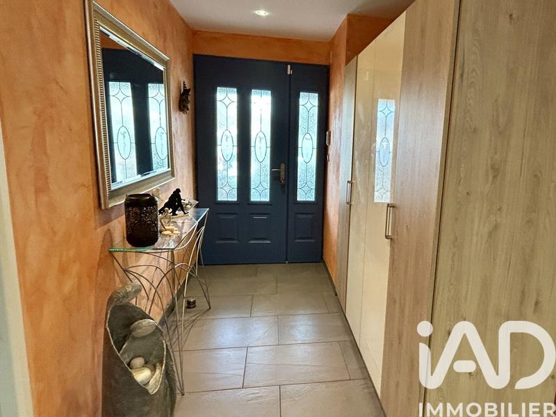 Maison - 240 m² - 8 pièces