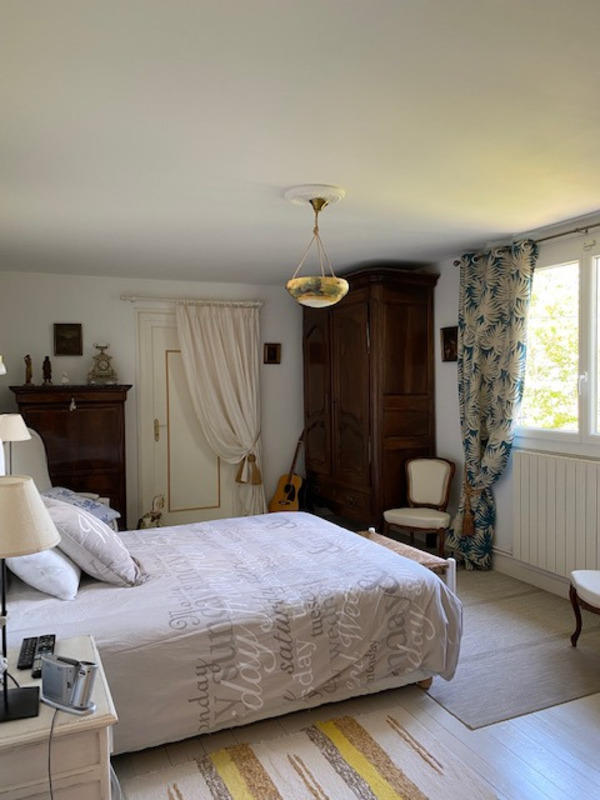 Maison - 260 m² - 9 pièces