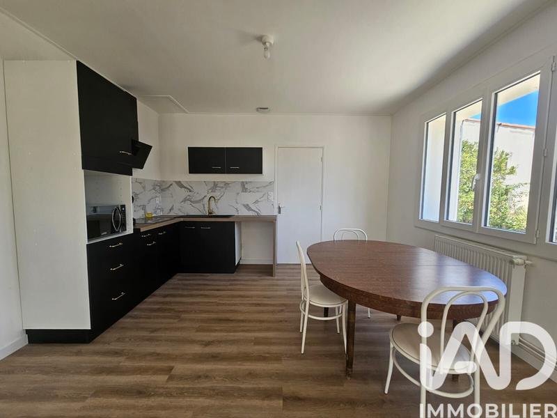 Maison - 98 m² - 5 pièces