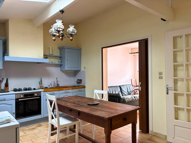 Maison - 93 m² - 5 pièces