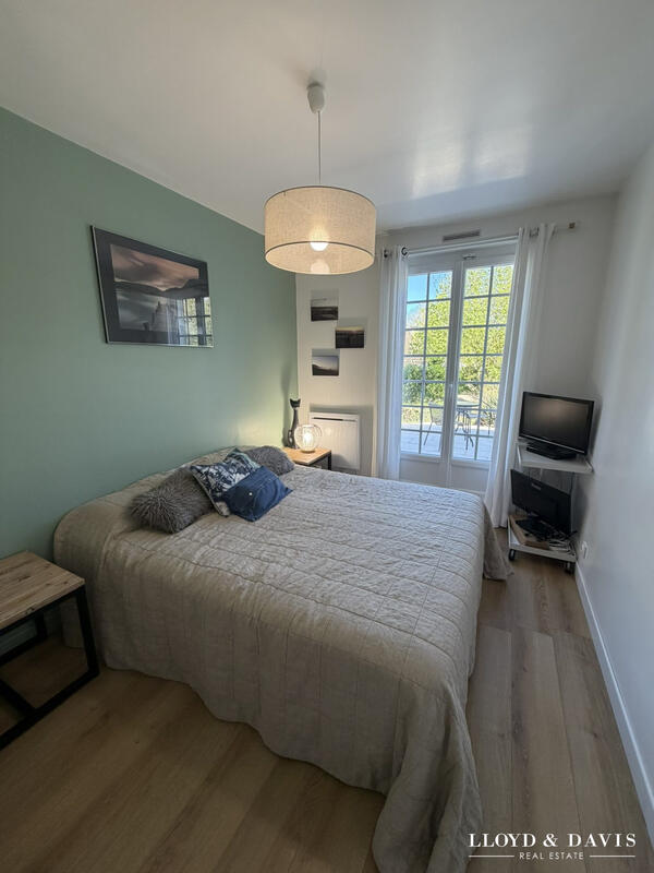 Maison - 185 m² - 8 pièces