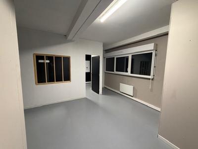 Local d'activités - 224 m² - 4 pièces