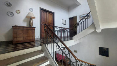 Maison traditionnelle - 341 m² - 12 pièces