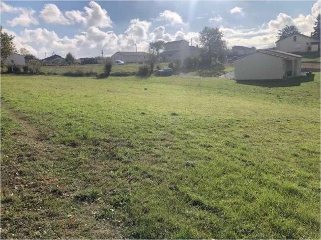 Terrain constructible - 1 446 m²