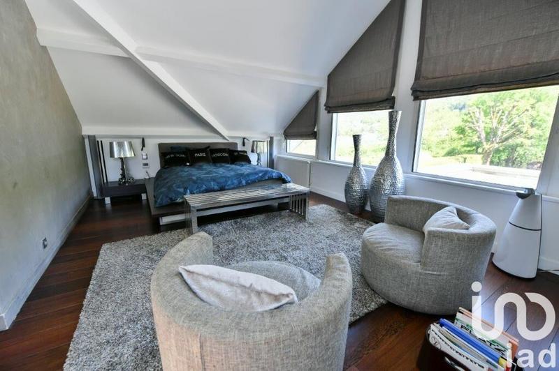 Maison de maîtres - 265 m² - 7 pièces