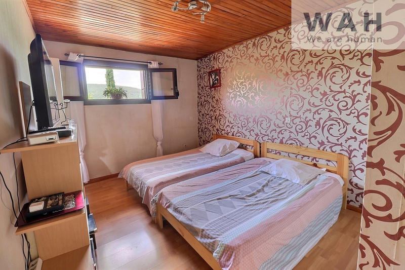 Maison de village - 80 m² - 4 pièces