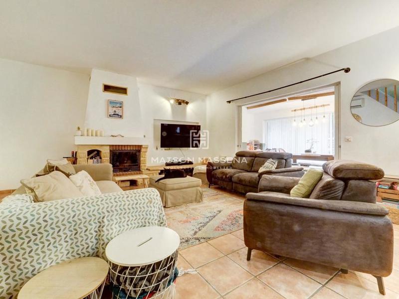 Maison - 100 m² - 5 pièces