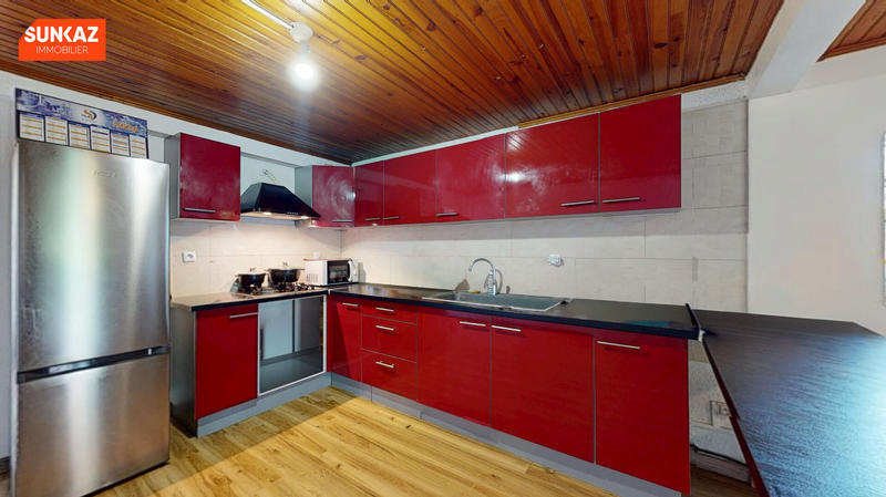 Maison - 172 m² - 7 pièces