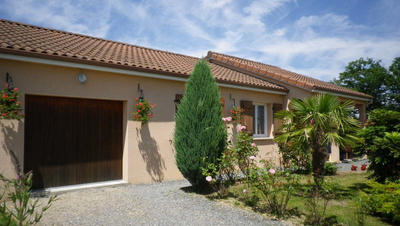 Maison - 92 m² - 4 pièces