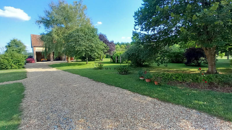 Maison ancienne - 248 m² - 8 pièces