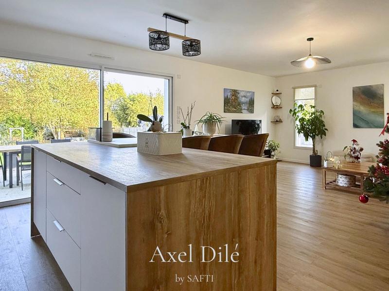 Maison - 89 m² - 5 pièces