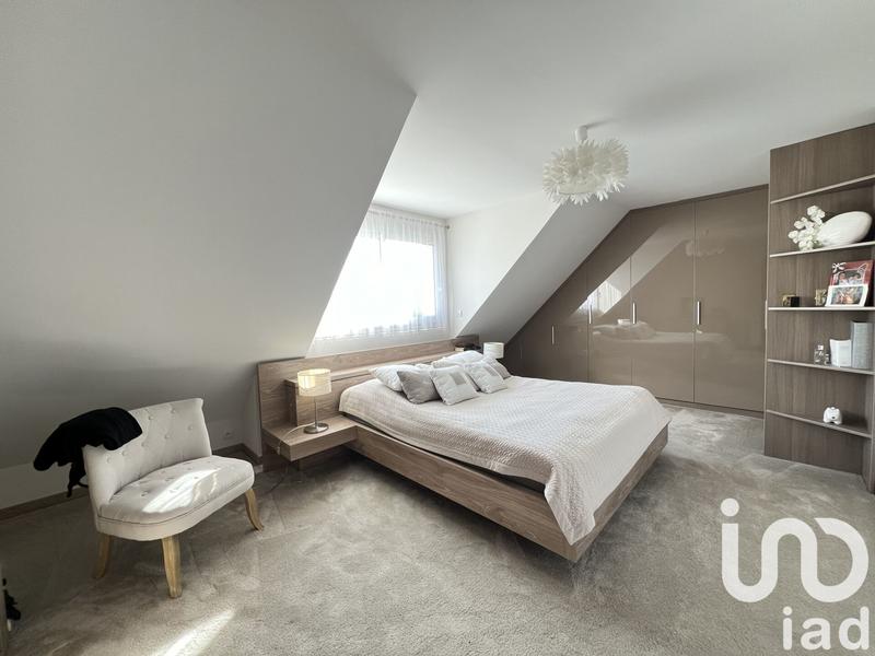 Maison - 183 m² - 7 pièces