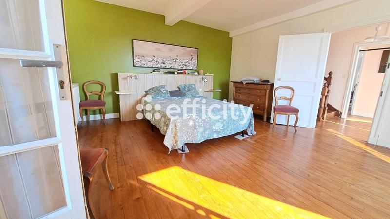 Maison en pierre - 152 m² - 7 pièces